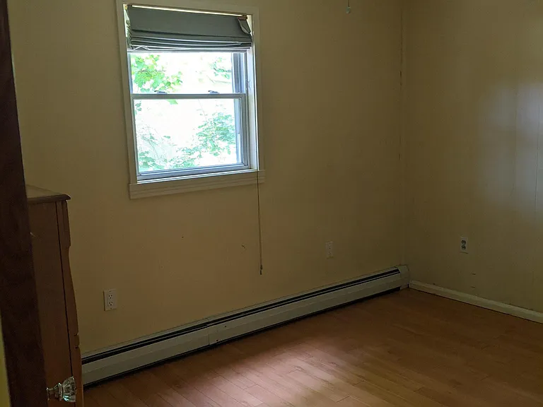 12 Patrick St — Photo 15