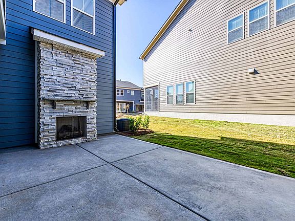 Homesite 14 Courtyard