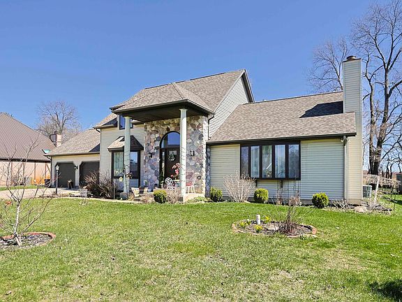 2nd image of 52854 Farmingdale Dr