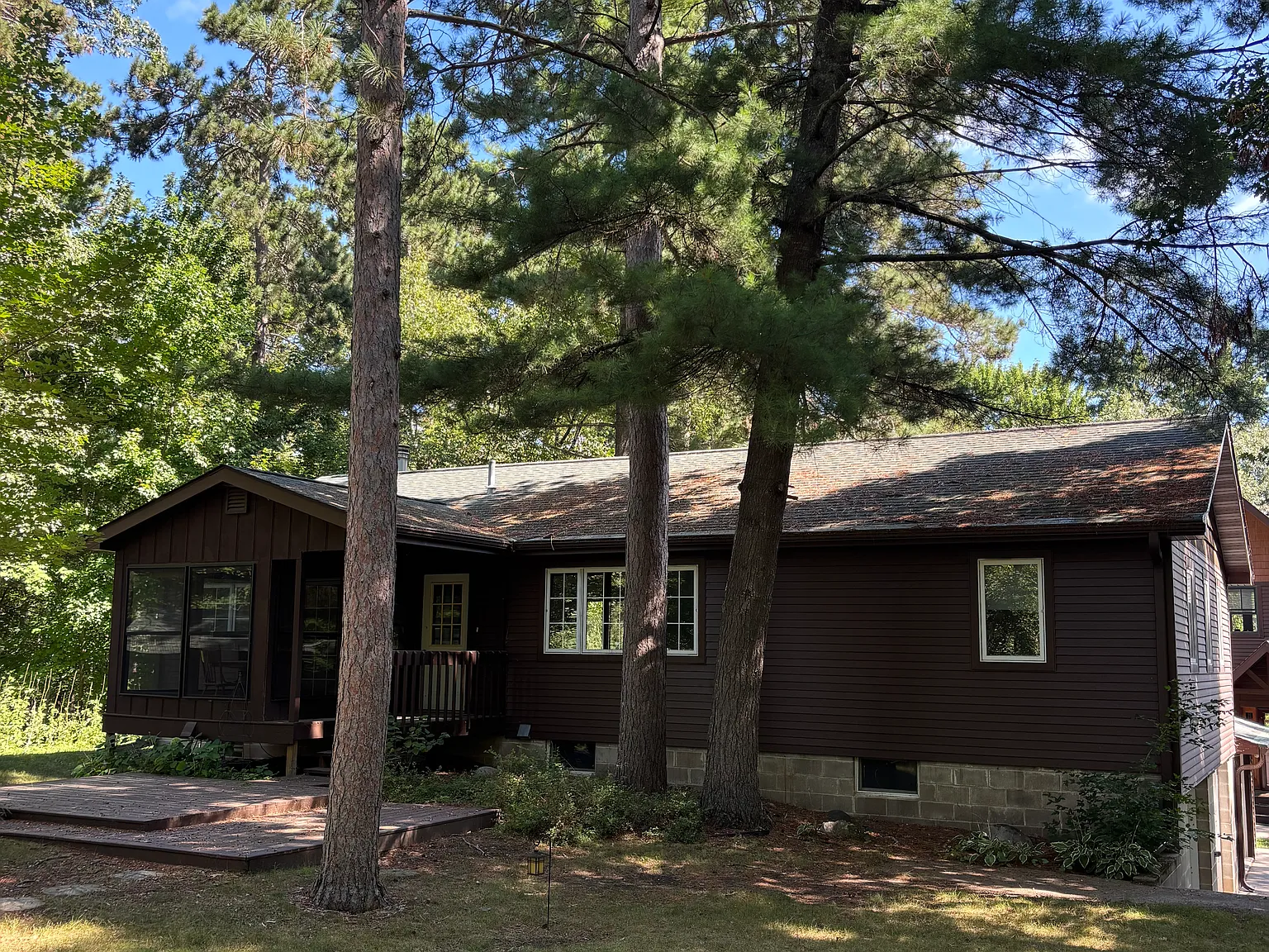 3 bed, 2000 sqft, $2,950 — Photo 1