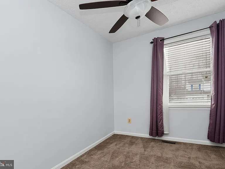 7916 Evesboro Dr — Photo 22