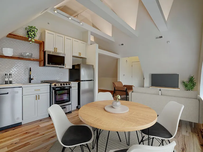 620 S 8th St #14 — Photo 7