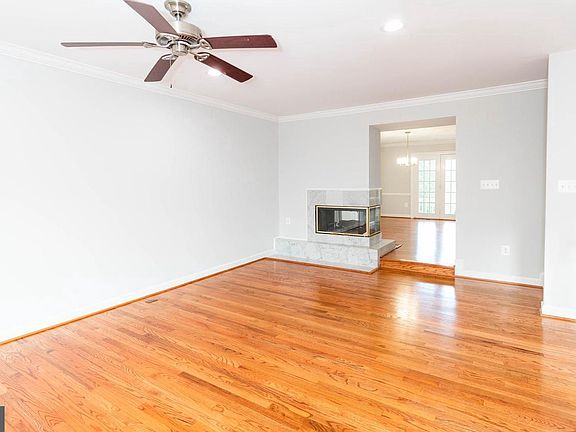 3rd image of 14752 Flower Hill Dr