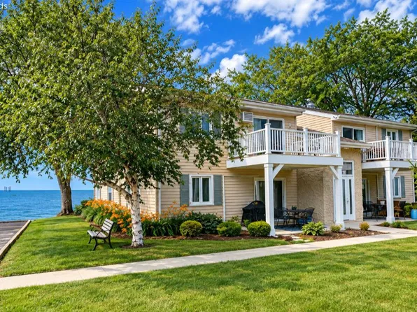 459 N Lake Pine Dr APT 2, Lakeside Marblehead, OH 43440