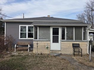 411 Matilda St, Elnora, IN 47529