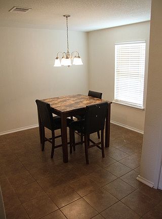 4th image of 155 Guilford Frg