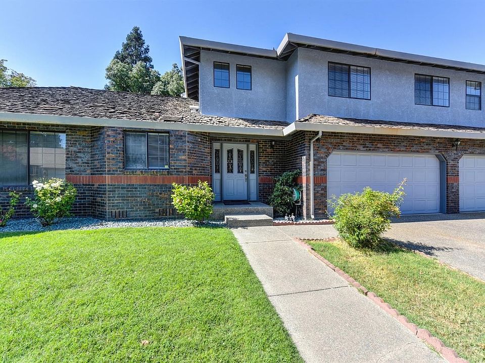 Seller to offer a roof credit for new roof or replace the roof prior to COE