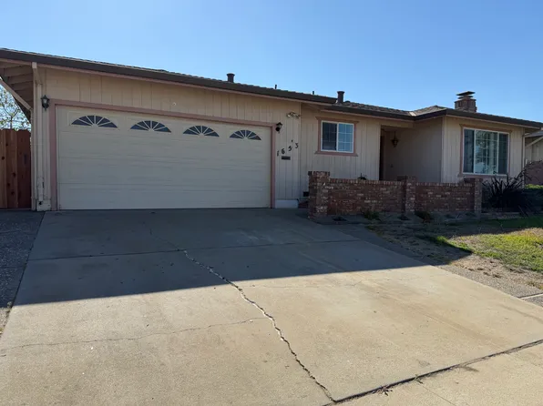 1653 Atherton Way, Salinas, CA 93906