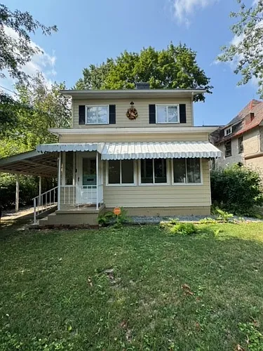 634 Maple Ln Photo 1