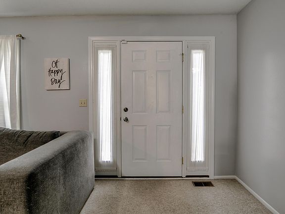 2nd image of 464 Pamlico St #S-10