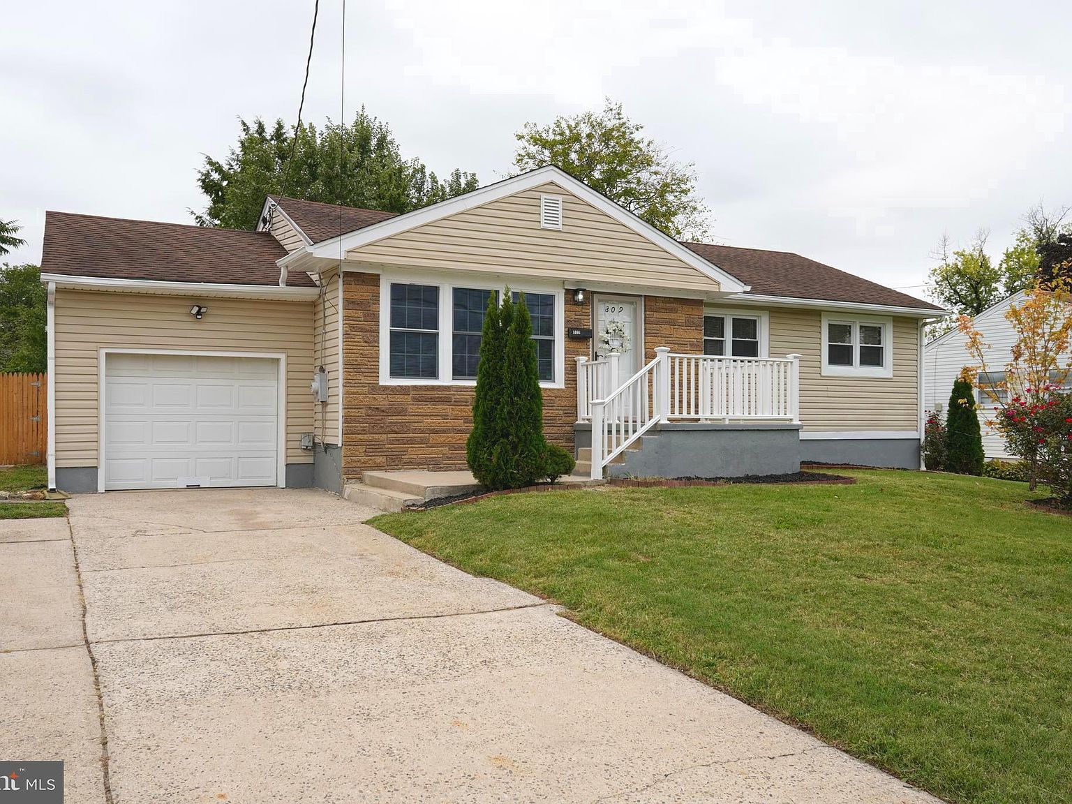 809 Holly Ln, Westampton, NJ 08060 | Zillow