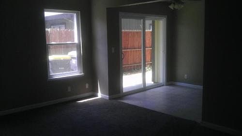 2nd image of 2519 Plantation Pl