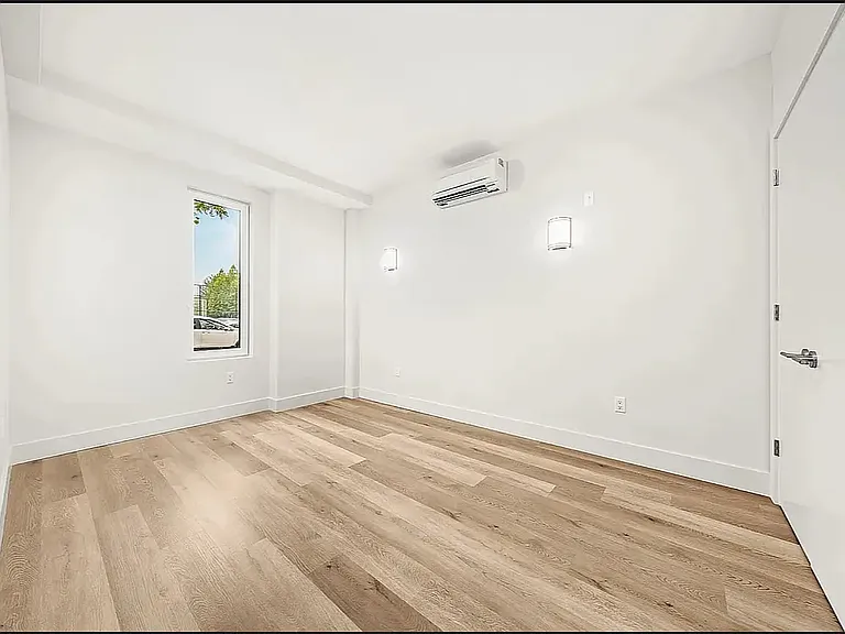 132 Willis Ave #736 — Photo 4