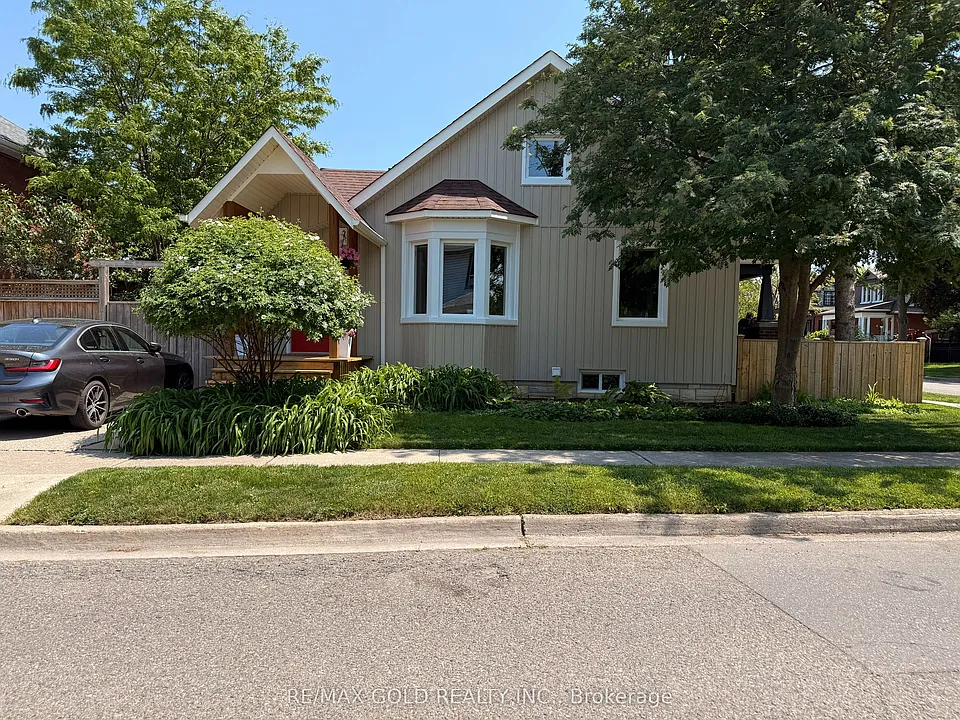 70 West St W