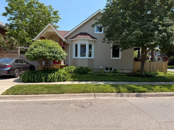 70 West St W, Brampton, ON L6X 1V9