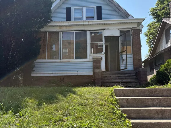 2115 N Linn St, Peoria, IL 61604