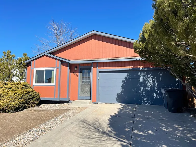 6247 Chantilly Pl — Photo 1