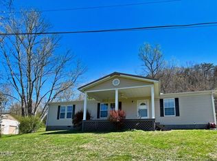 1896 Branam Hill Rd, Jellico, TN 37762