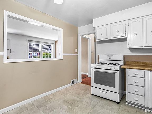 5th image of 4317 Steins St