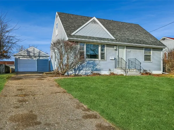 2324 Deborah Dr SW, Cedar Rapids, IA 52404