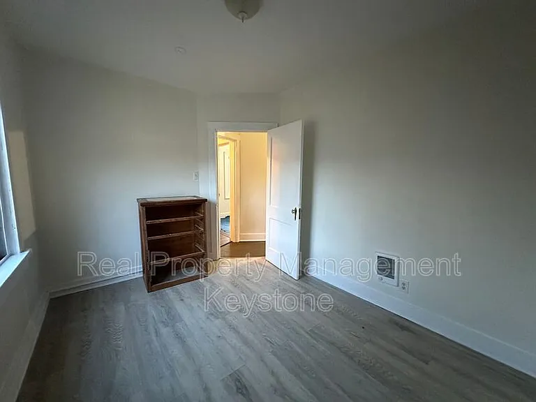122 E 16th Ave #2 — Photo 10