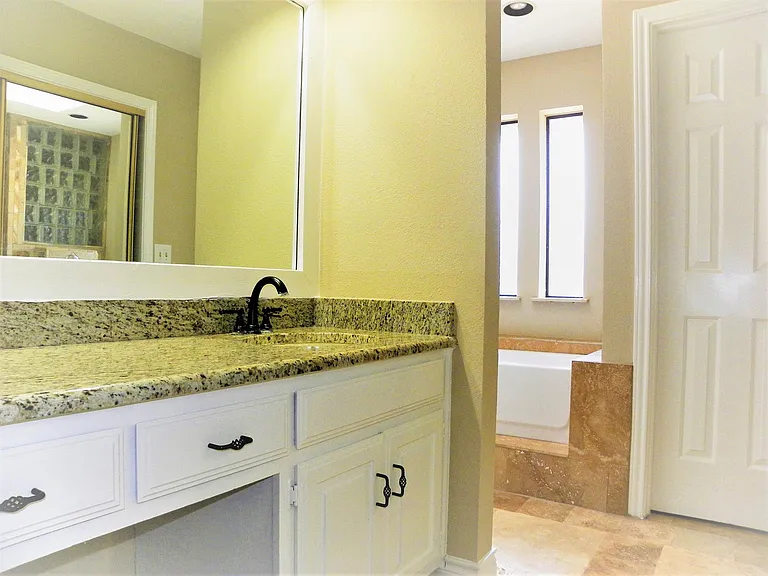 2601 Banner Elk Cir — Photo 24