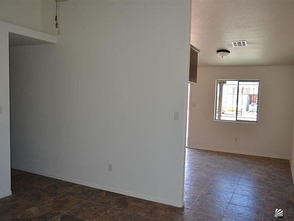 5th image of 170 N Escamilla Ct