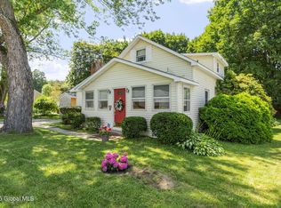 16 Powell St, Wynantskill, NY 12198