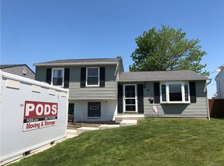 76 W Rouen Dr, Buffalo, NY 14227