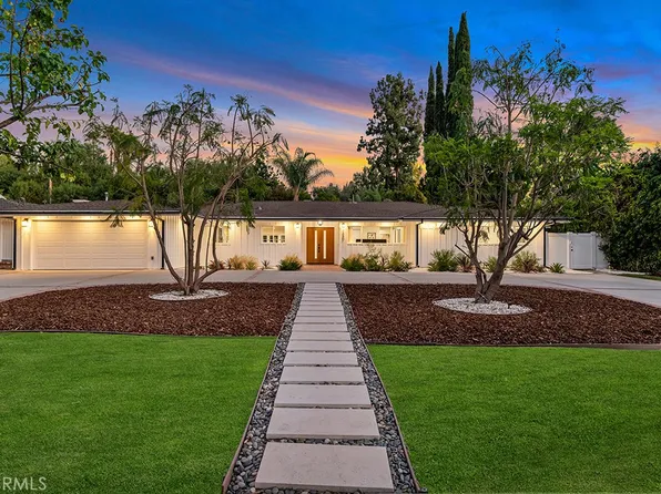 4540 Del Moreno Dr, Woodland Hills, CA 91364
