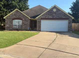 9530 E 76th St, Tulsa, OK 74133