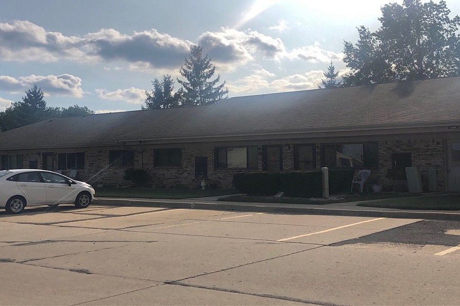 1st image of 16050 Holz Dr