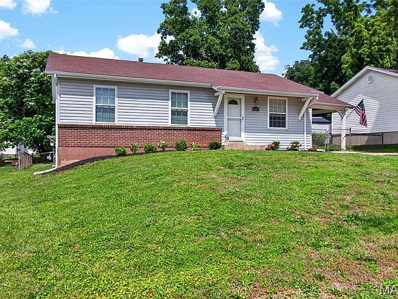 2nd image of 1407 Saint Gregory Ln
