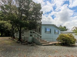 510 S Dolphin St, Rockaway Beach, OR 97136