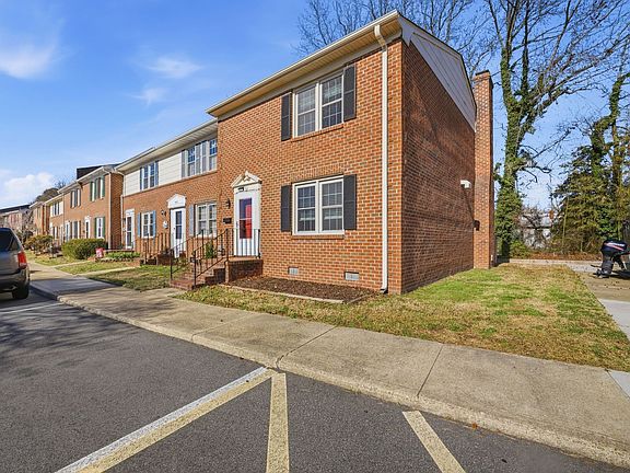3rd image of 2 Charles Parish Dr