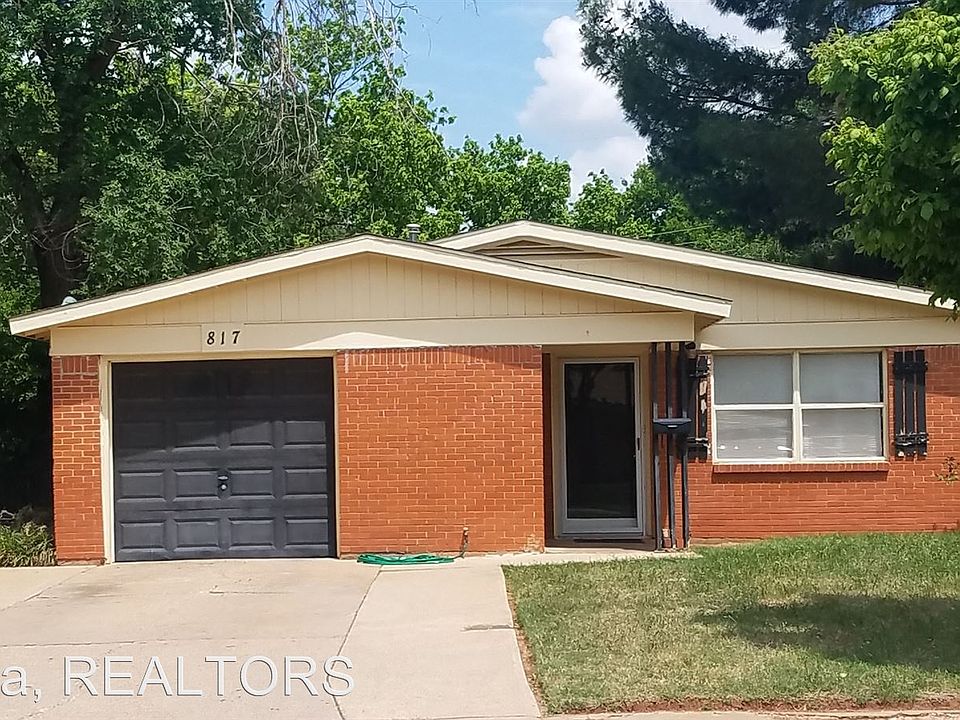 1st image of 817 Beechwood Ln