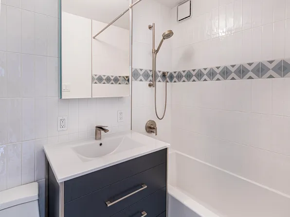 201 East 25th Street image 8 of 11