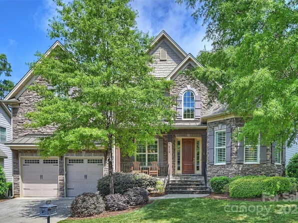 7428 Edenbridge Ln, Charlotte, NC 28226