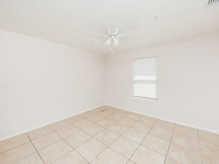 2601 Lomas Del Sur Blvd — Photo 10