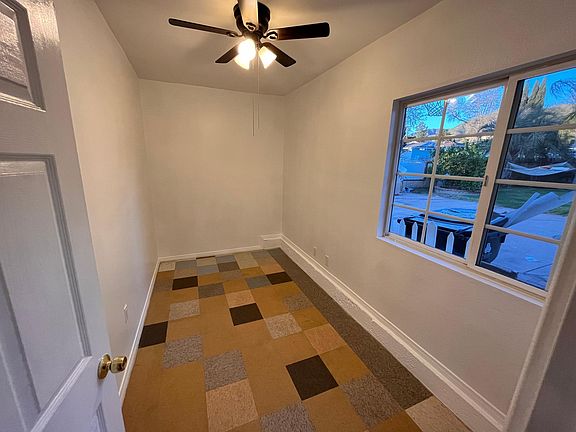 4th image of 12114 Hoyt St