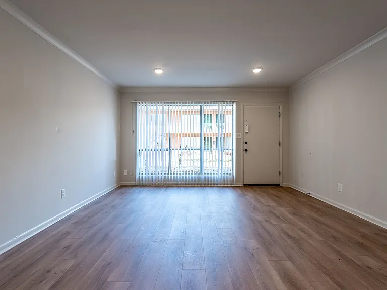 1135 Woodland Ave: Woodland Apartments — Photo 27