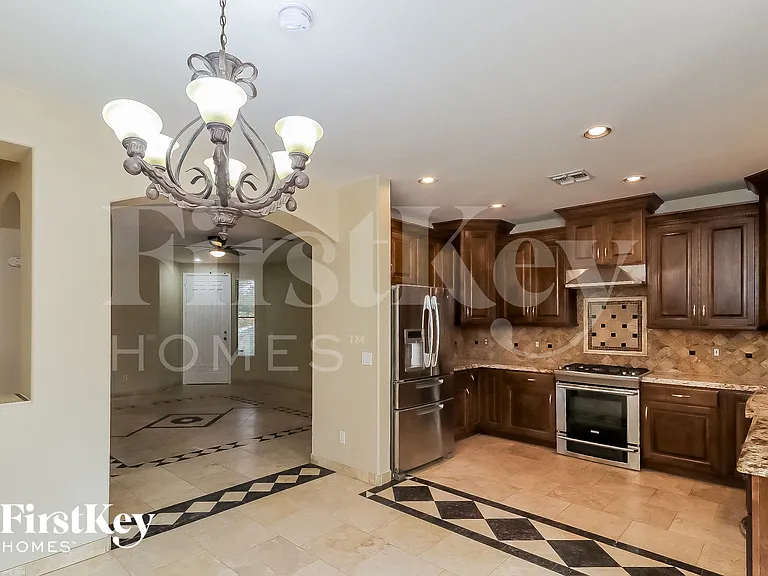 5777 W Golden Ln — Photo 7
