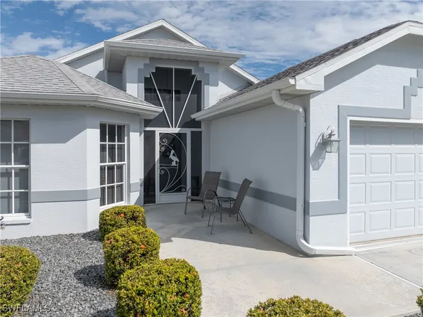 3661 Gloxinia Dr, North Fort Myers, FL 33917