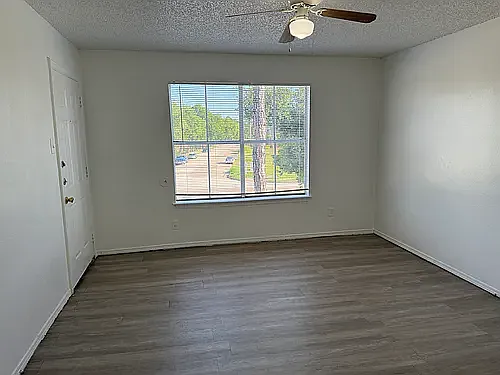 Villa Nueva Apartments — Photo 19