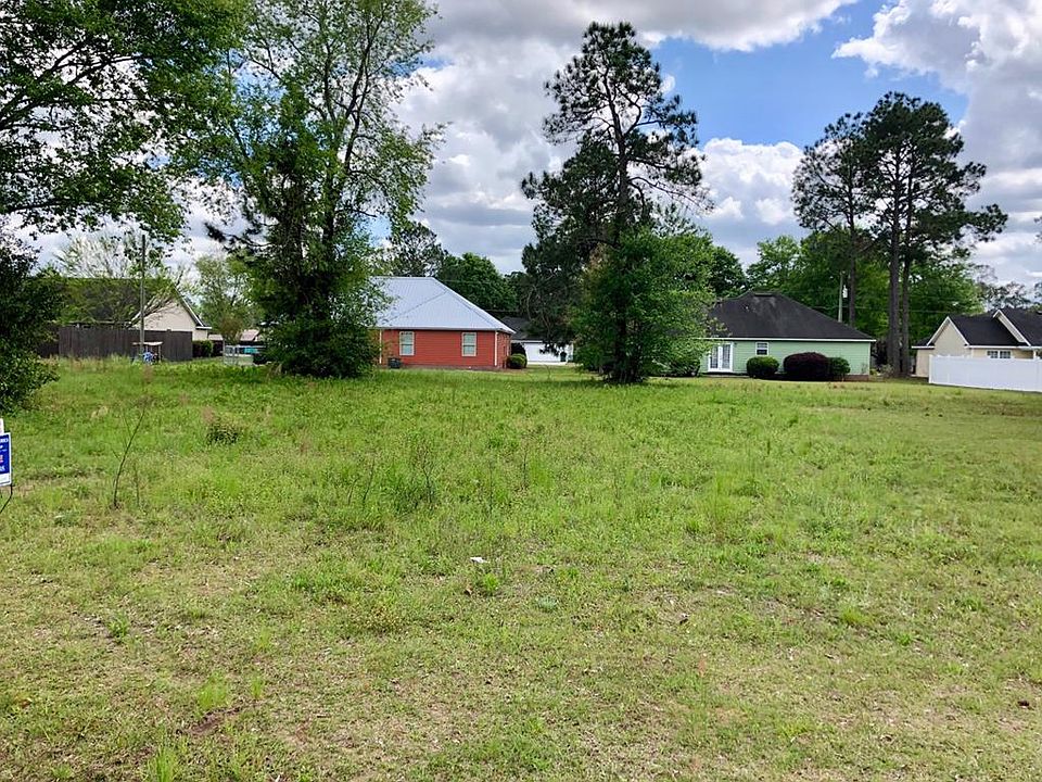 2nd image of 103 Oklahoma Cir