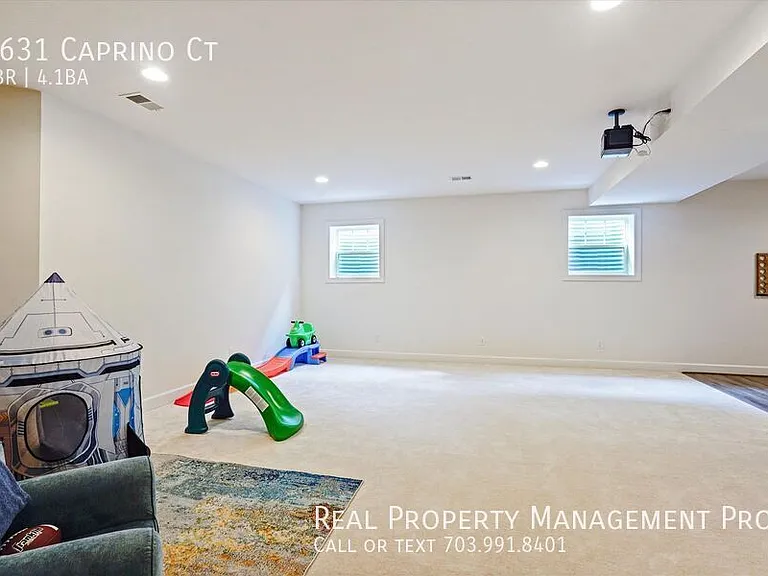 4631 Caprino Ct — Photo 35