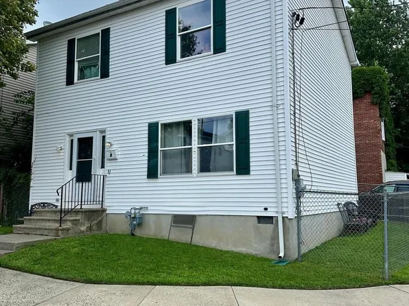 2 Barbara St, Trenton, NJ 08618