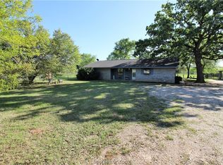 10054 Arnold Ln S, Bryan, TX 77808