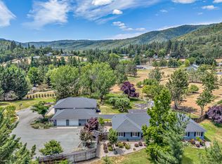 550 Pair A Dice Ranch Rd, Jacksonville, OR 97530