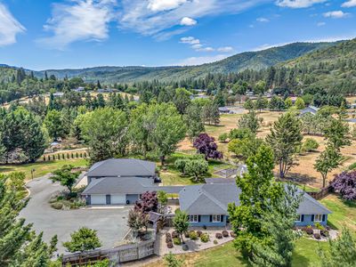 550 Pair A Dice Ranch Rd, Jacksonville, OR, 97530